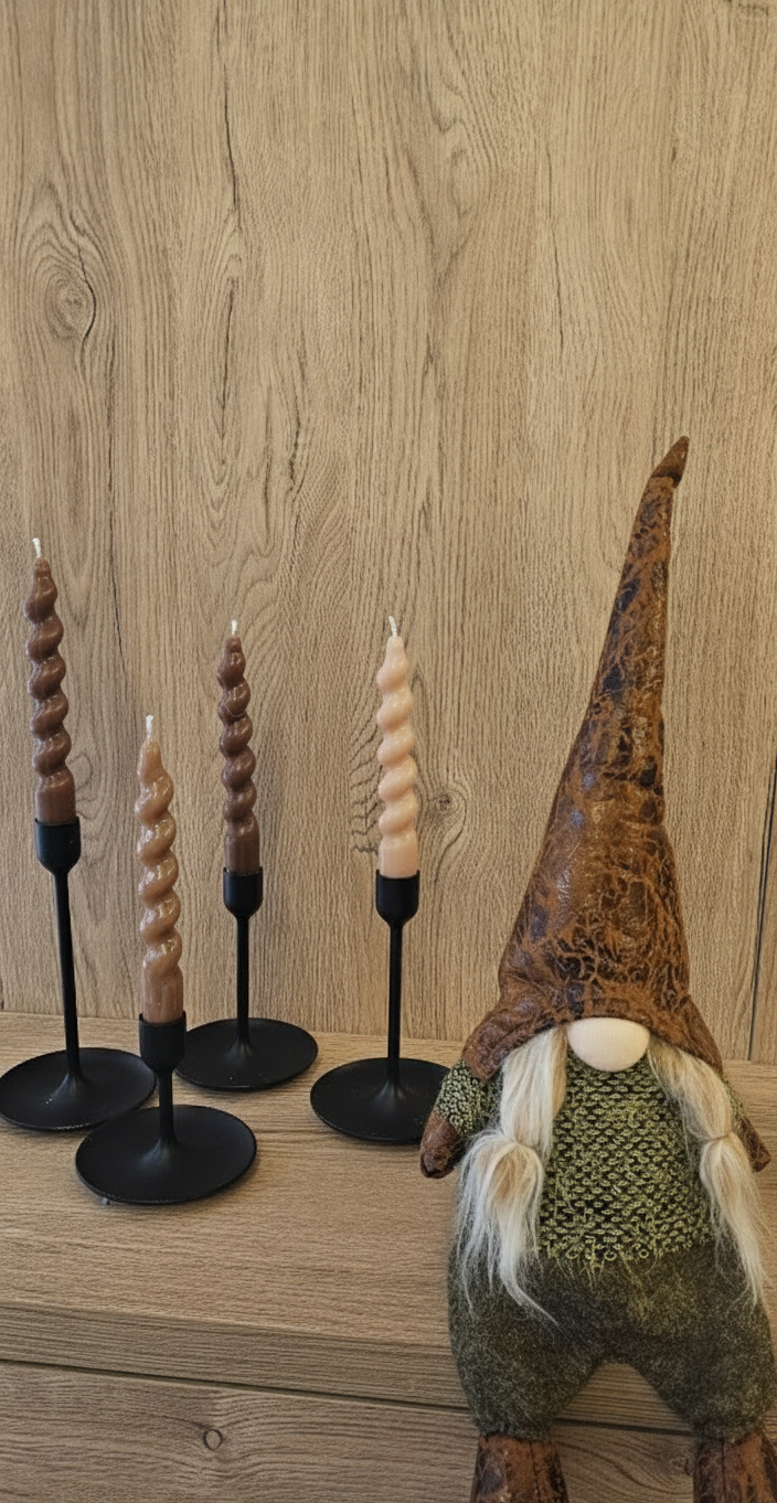 Spiral taper candle